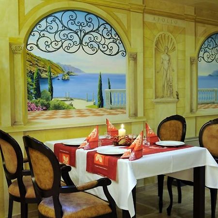 Hotel Apollo Дарволко Екстериор снимка