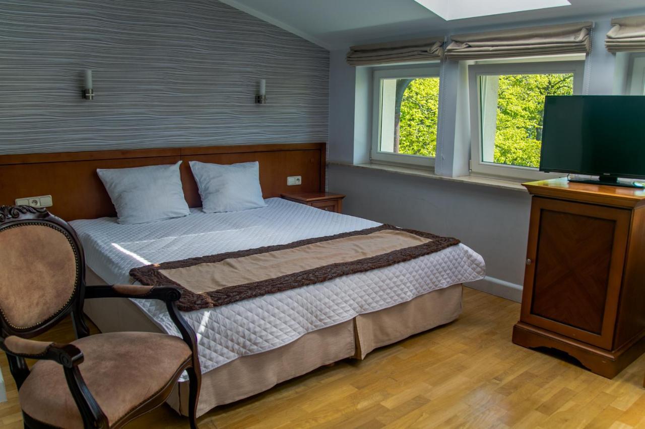 Hotel Apollo Дарволко Екстериор снимка