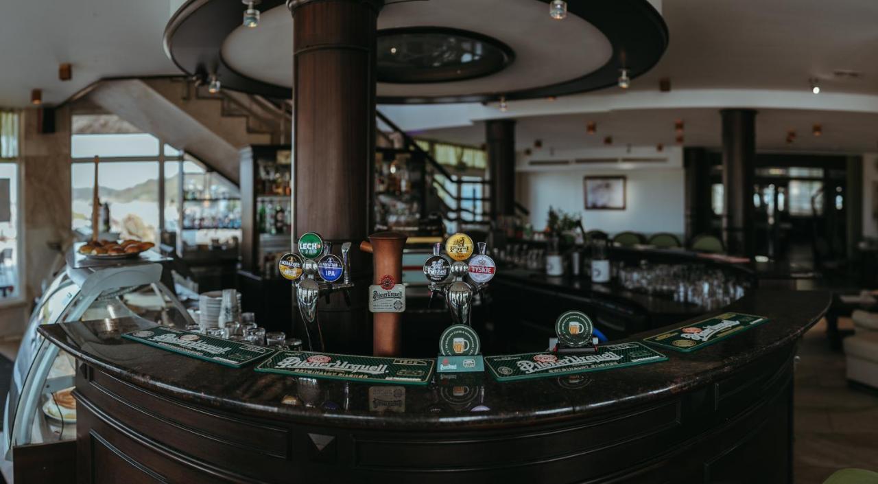 Hotel Apollo Дарволко Екстериор снимка